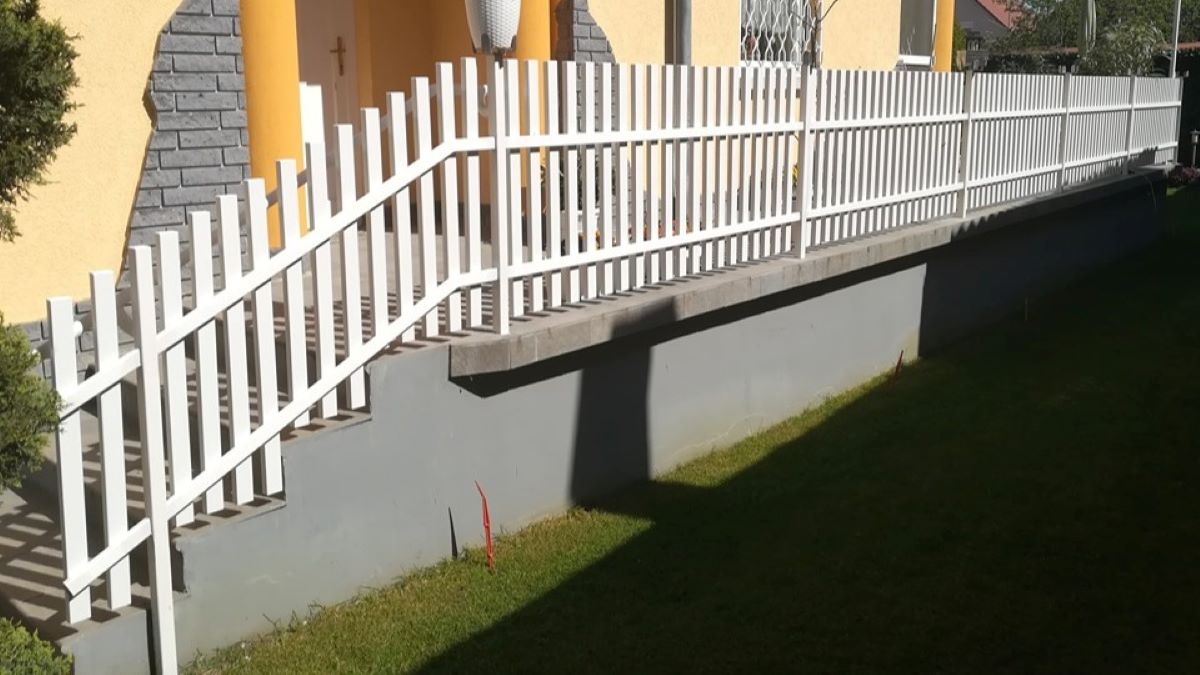 WPC erkélykorlát az XXL kerítés kínálatában